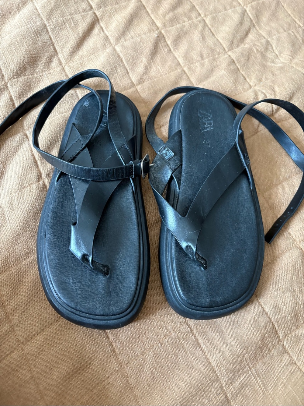 Zara Black Leather Strap Thong Sandals